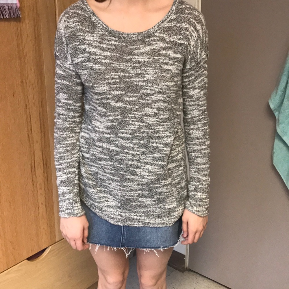 Super cute grey and white knit sweater!